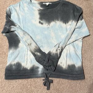 Seven7 Dolman Pocket Blue and Gray Relaxed Tie Front Sweatshirt